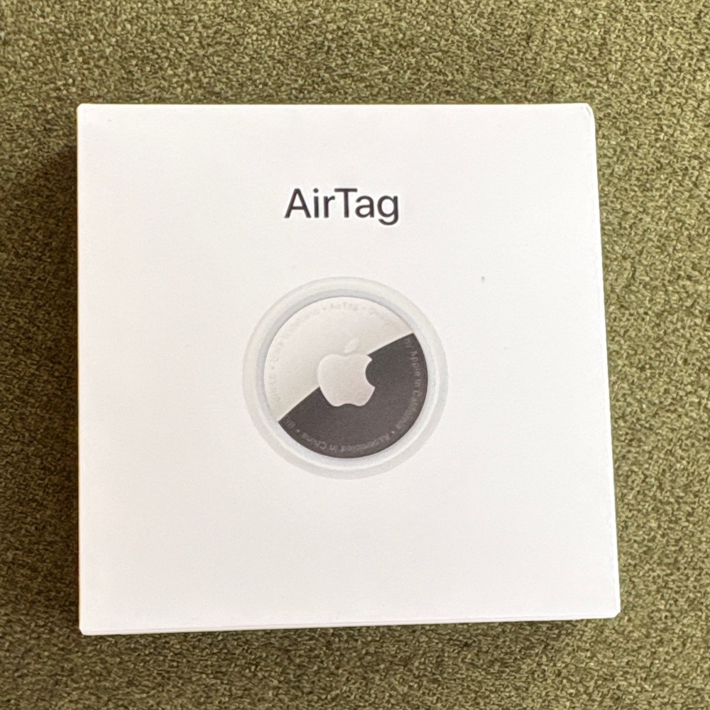 NWOT Apple Air Tag